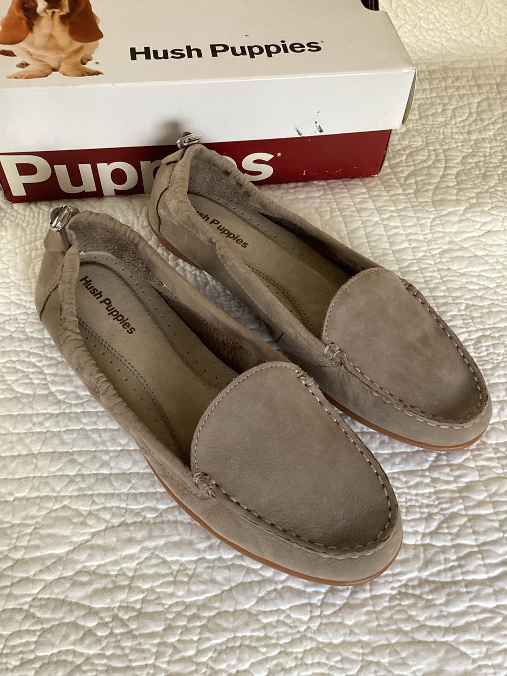 NEW Hush Puppies Women's 10 Taupe Suede Slip-On Comfort Loafer Mocassin Shoes